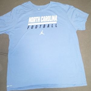 Men's Nike UNC football t shirt
